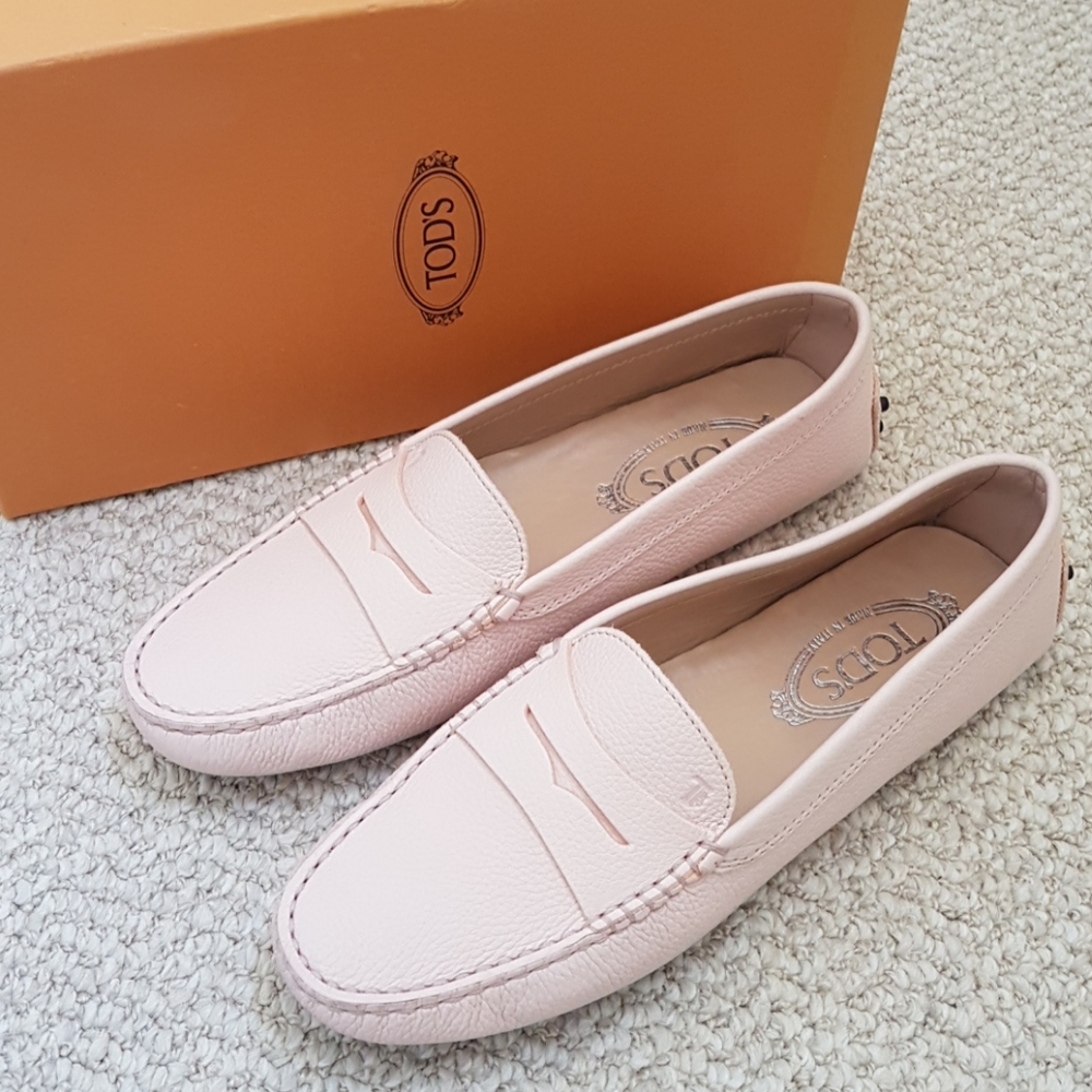 Tod's Gommoni Pebbled Leather Moccasins Flat